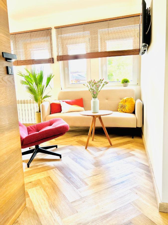 "Ku Sloncu" -Pokoje& Apartamenty - Ястшембя-Гура Екстер'єр фото