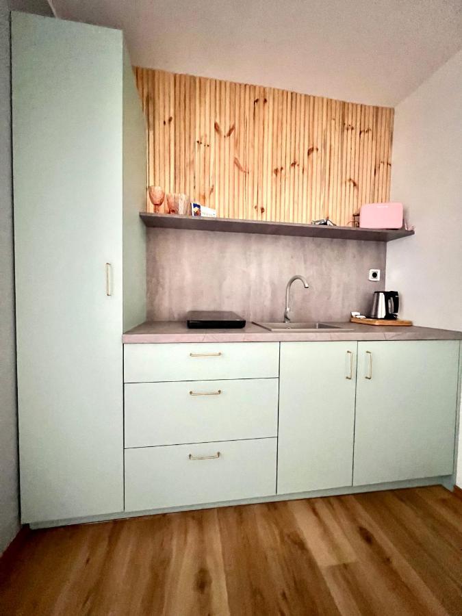 "Ku Sloncu" -Pokoje& Apartamenty - Ястшембя-Гура Екстер'єр фото