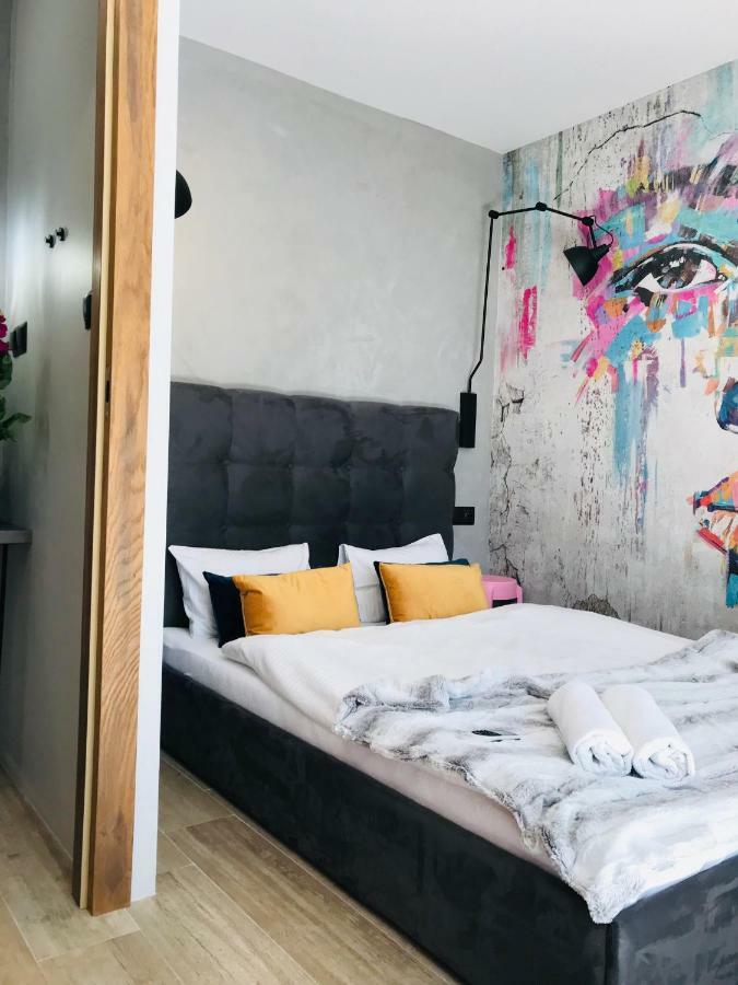 "Ku Sloncu" -Pokoje& Apartamenty - Ястшембя-Гура Екстер'єр фото